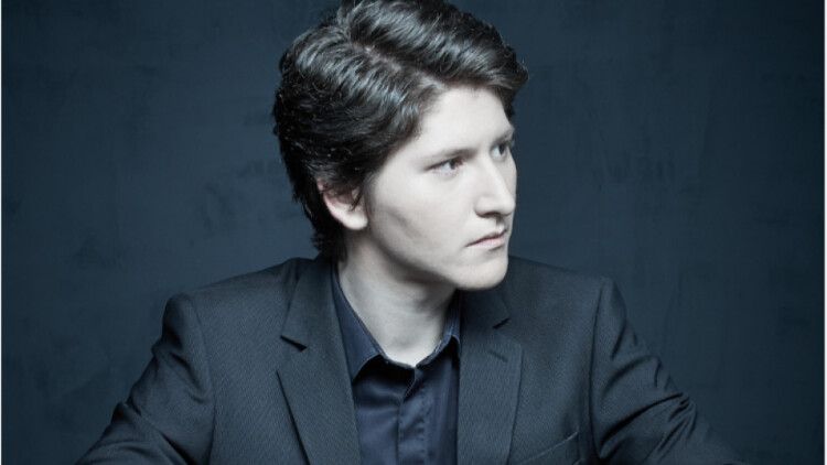 エマニュエル・イワノフ